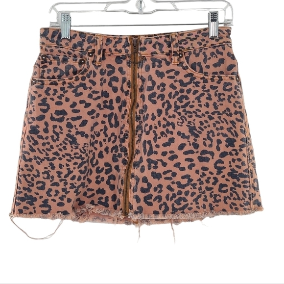 Free People We The Free‎ Skirt Sz 27 Brown Animal print Short Skirt Denim Fringe - Picture 4 of 5